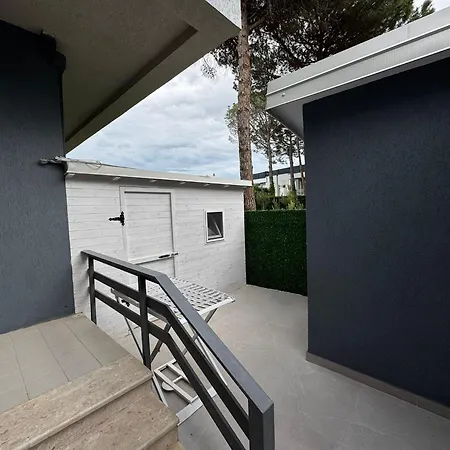 17 Villa