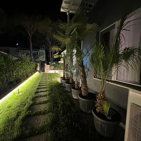 Villa 17 *