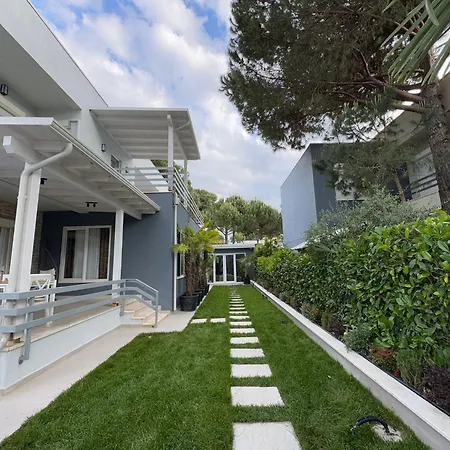 17 Villa