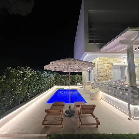 17 Villa