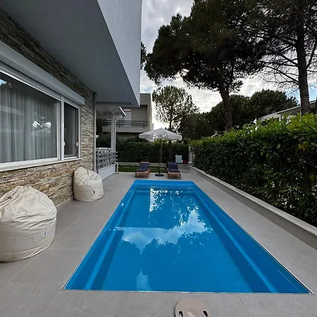 Villa 17